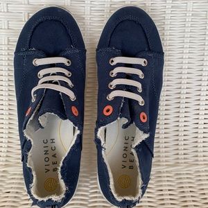 Vionic beach shoes/sneakers